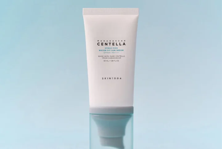 Hyalu-Cica Water-Fit Sun Serum SPF50+ PA++++